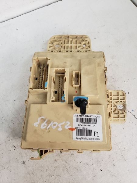 2014-2015 Kia Optima Body Control Module BCM Left Hand Dash OEM 650796