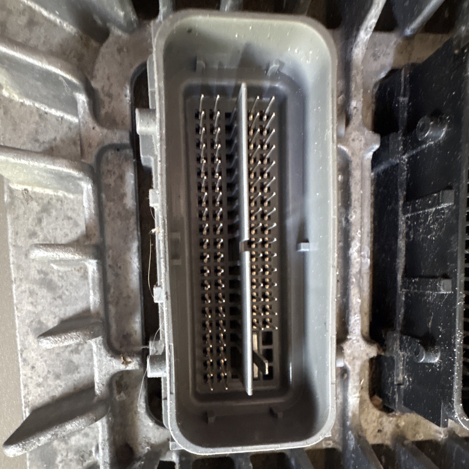 ⁠12653998 E39A ECM Engine Computer- 2013-2016 ChevyEquinoxMalibuTraverse -TESTED