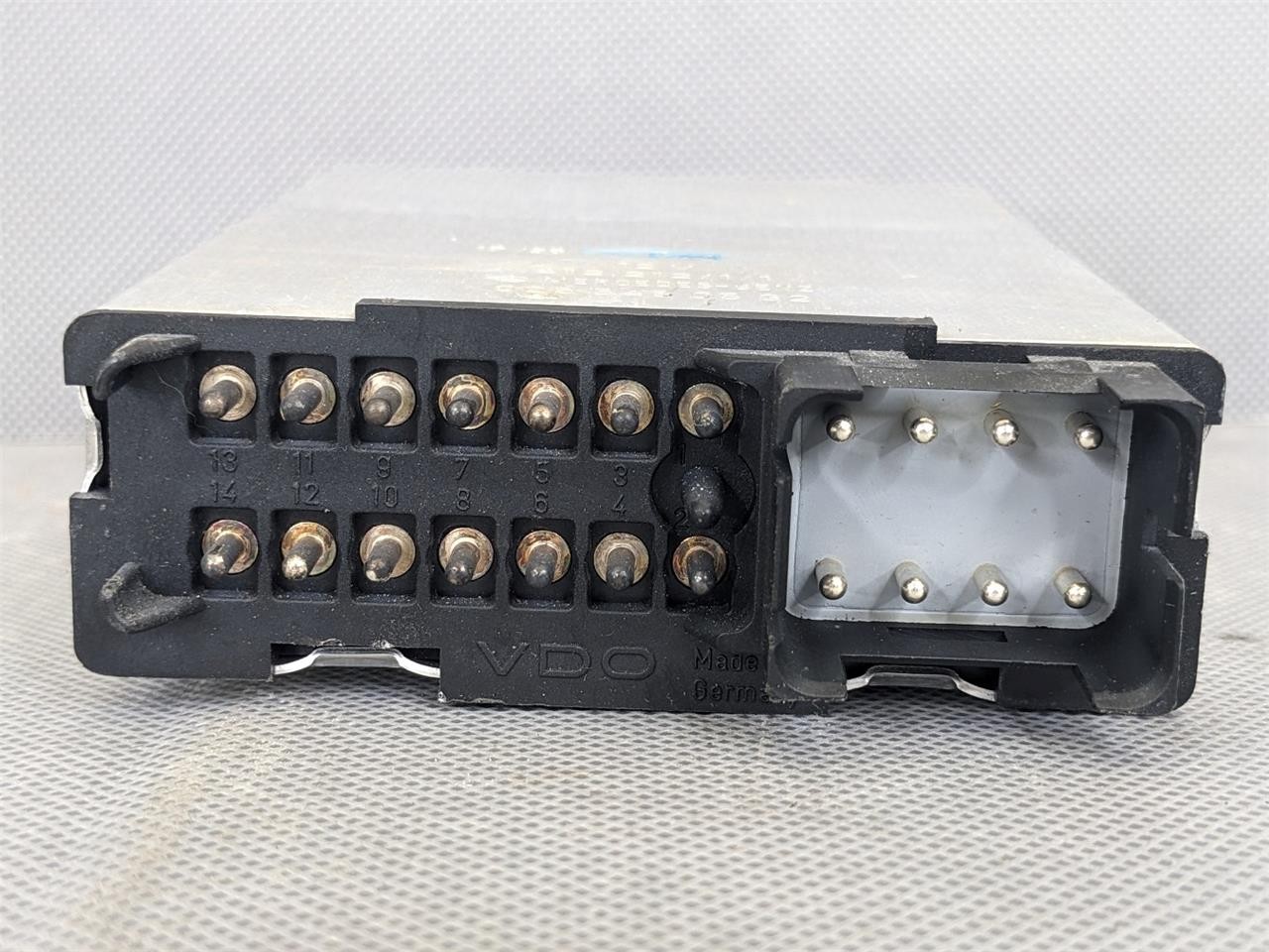 OEM Mercedes-Benz W124 W126 R107 Cruise Control Module 14-Pin 0055450532