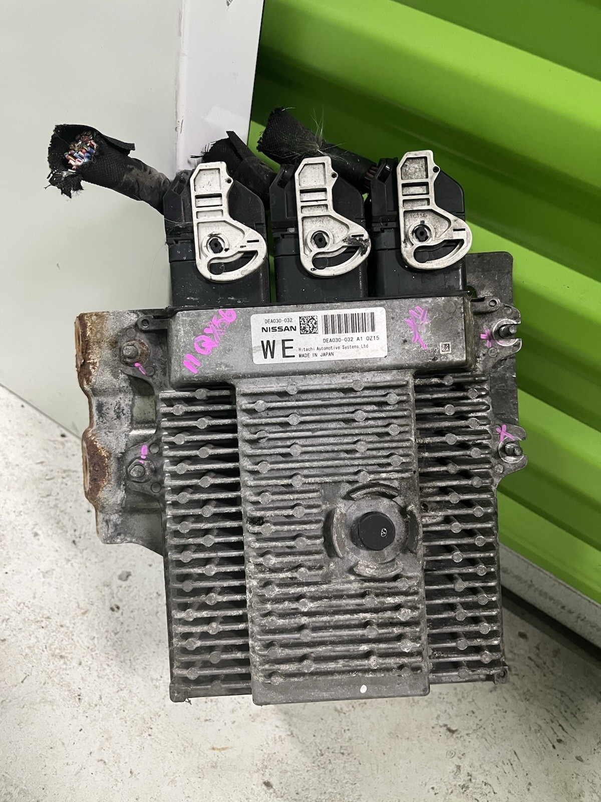 11-12 Infiniti QX56 Engine Control Computer Unit ECU Hitachi WE DEA030-032-A1