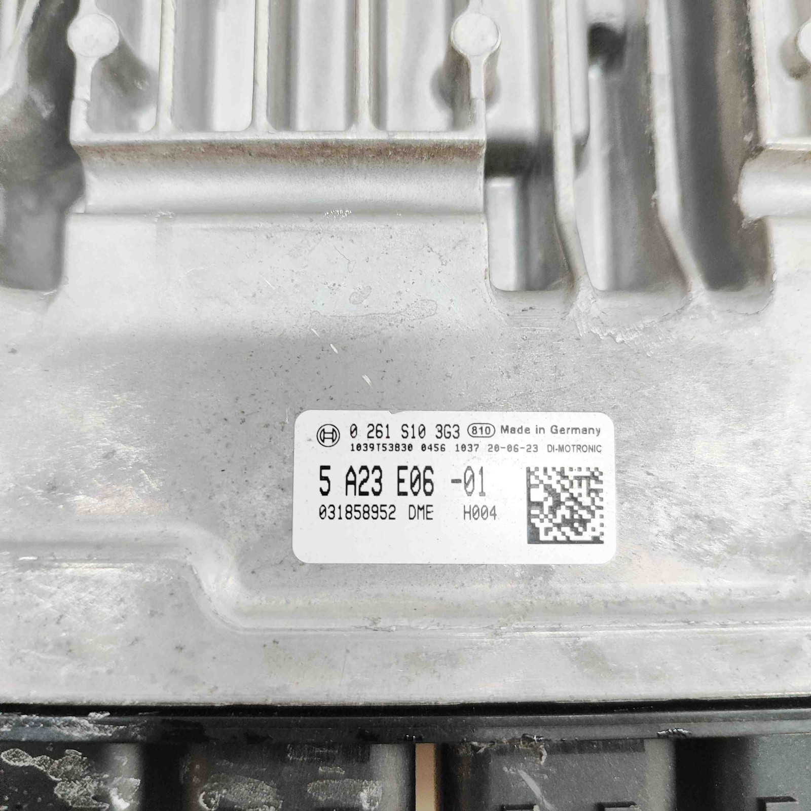 BMW 5 G30 Engine Control Unit 5A23E06 2.0 Gasoline / Electric 185 kW 32594888
