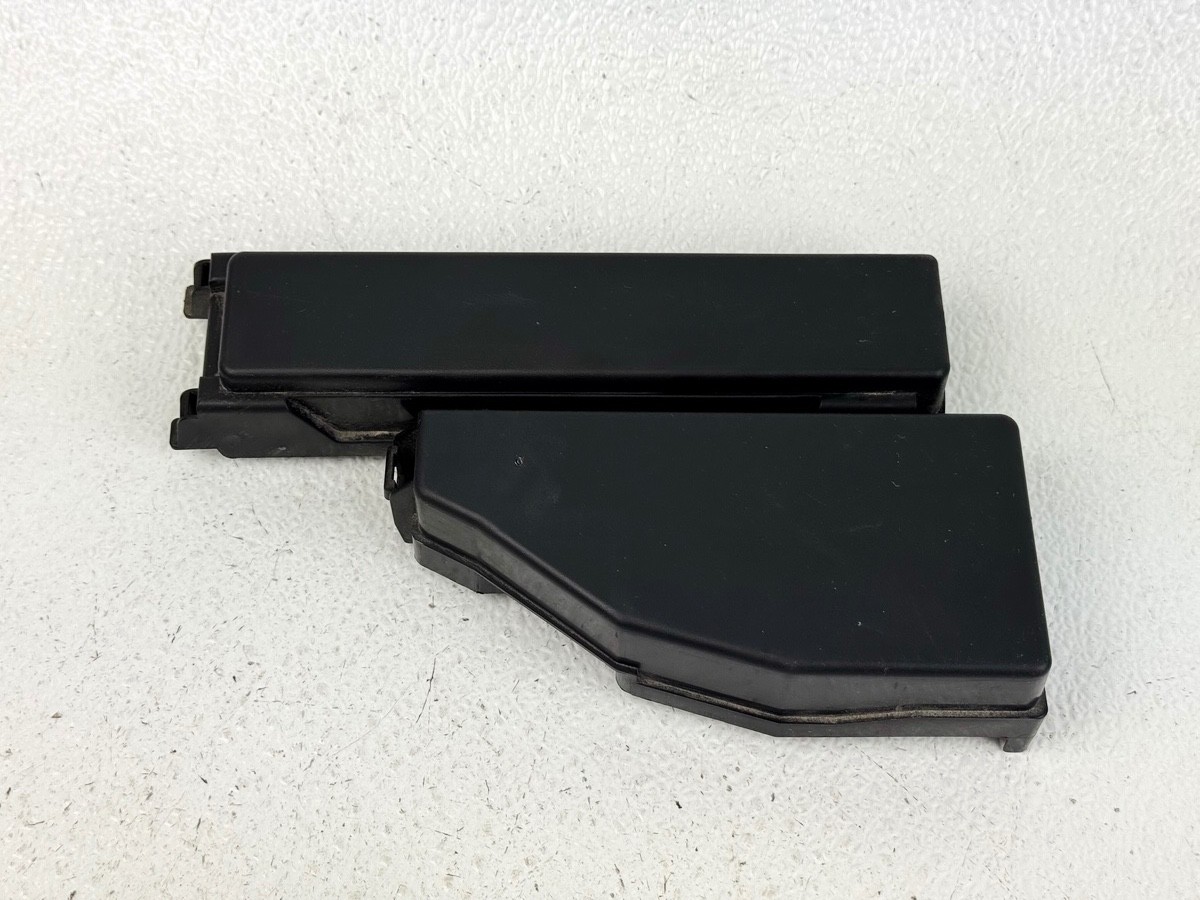 17-20 INFINITI QX60 BODY MODULE FUSE RELAY BOX POWER SUPPLY COVER TRIM PANEL OEM
