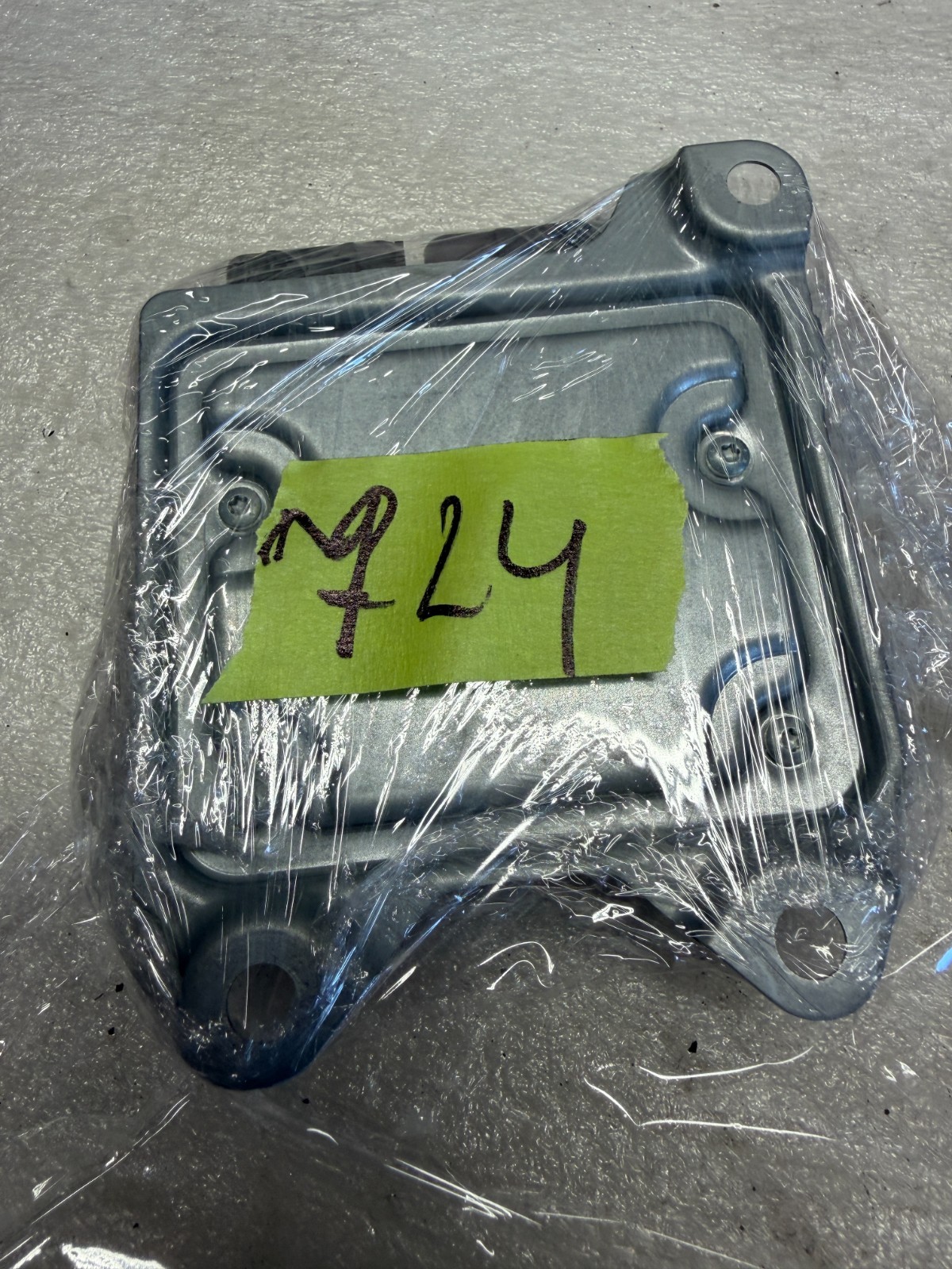 21-23 TESLA M3 DIAGNOSTIC COMPUTER MODULE UNIT 1512876-00-B OEM NEEDS RESET!!!