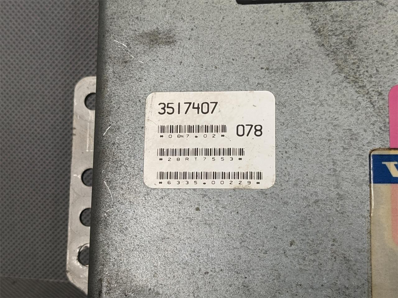 3517407-7 OEM 1989-92 Volvo 2.3L 240 740 940 Electronic Control Module Unit ECM