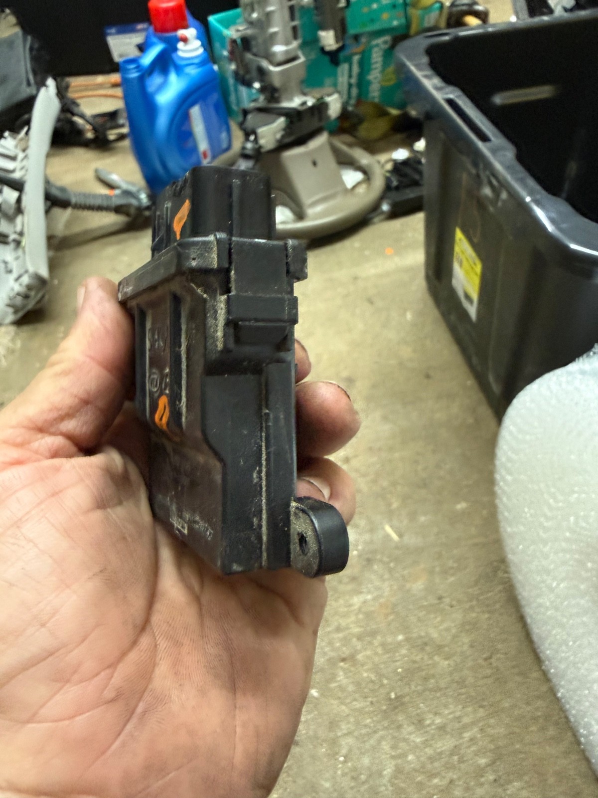 👍2010-2013 Kia Soul Front Right Seat Occupant Sensor Module Unit 88950-2K600
