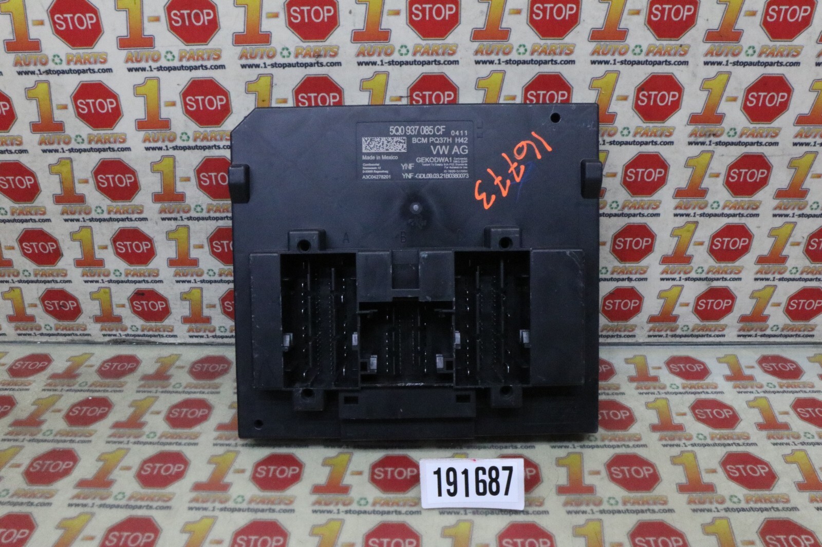 2021 VOLKSWAGEN TIGUAN BODY CONTROL MODULE BCM BCU 5Q0937085CF OEM