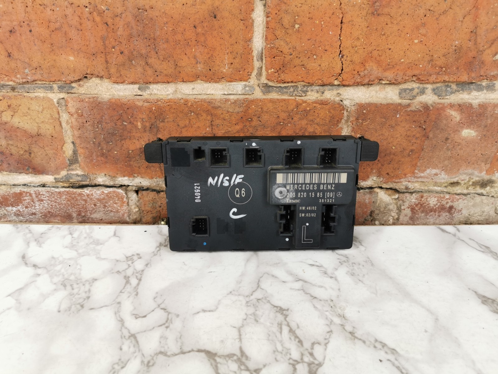 2005 MERCEDES BENZ C CLASS N/S/F FRONT LEFT DOOR CONTROL MODULE 2038201585