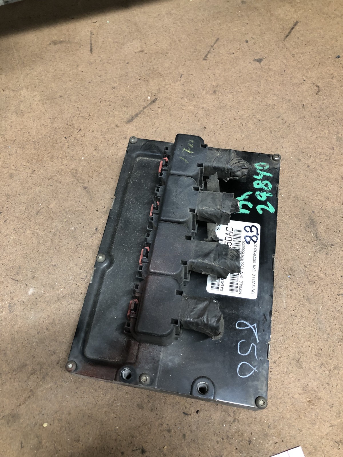 06 Dodge Chrysler Jeep ECU Engine Computer Control Module P05094650AC OEM Plugs