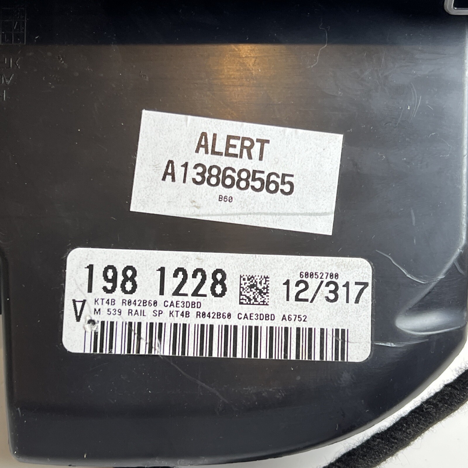 2019 FORD EDGE CONSOLE WIRELESS CHARGING CONTROL MODULE JX7T-19J235-BD OEM