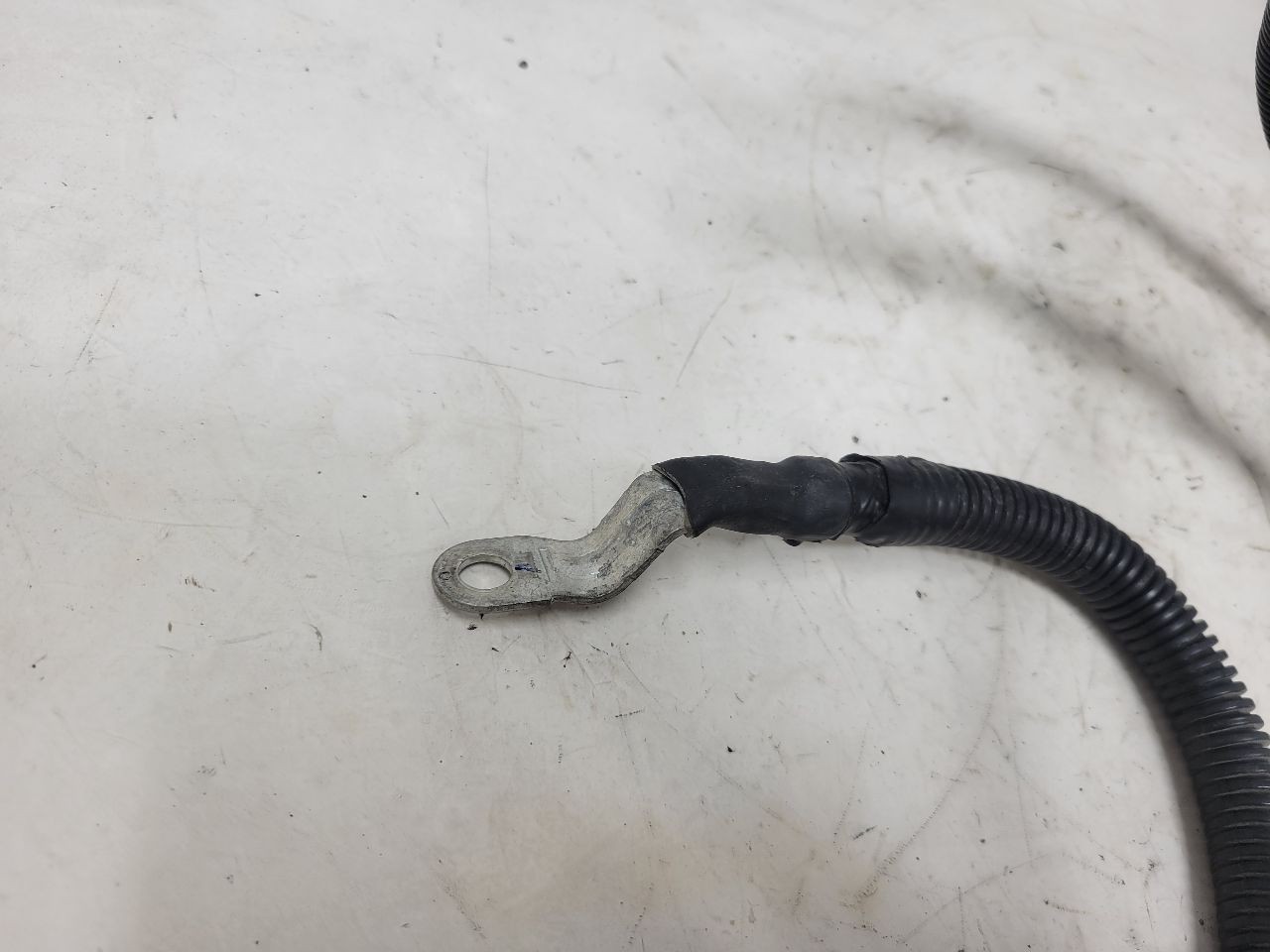 2015 ESCALADE BATTERY TO FUSE BOX POSITIVE CABLE 83K MILES 15