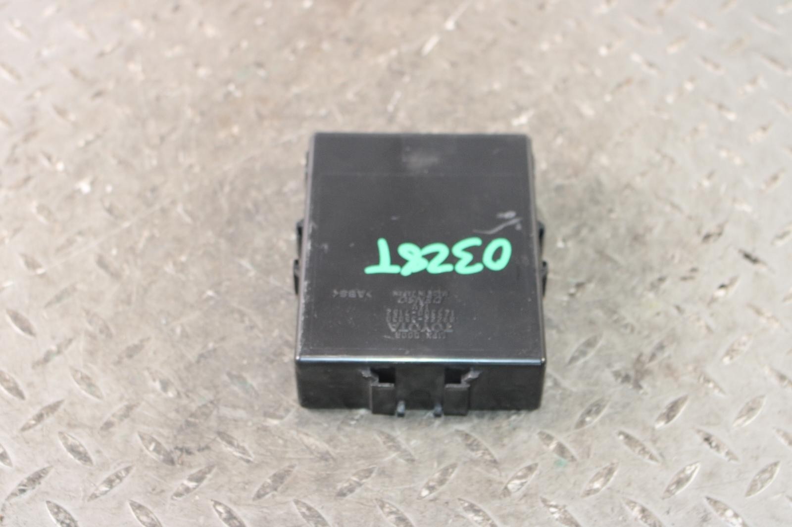 10-24 4 Runner OEM Factory Liftgate Hatch Multiplex Control Module BCM BCU MPX