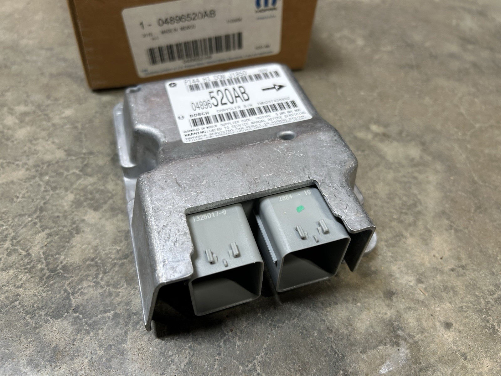 05 CHRYSLER PT CRUISER SRS MODULE 04896520AB