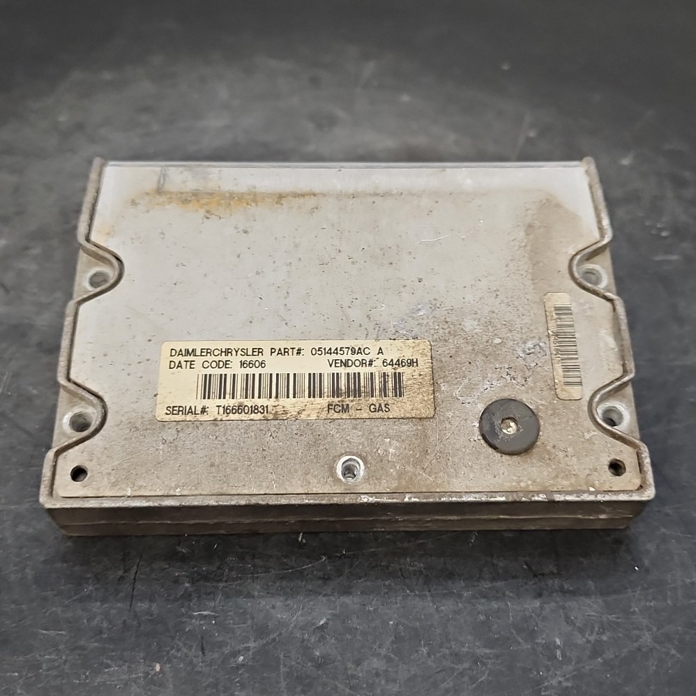 OEM 06 Chrysler Caravan Control Module Multifunction 05144579AC A Used