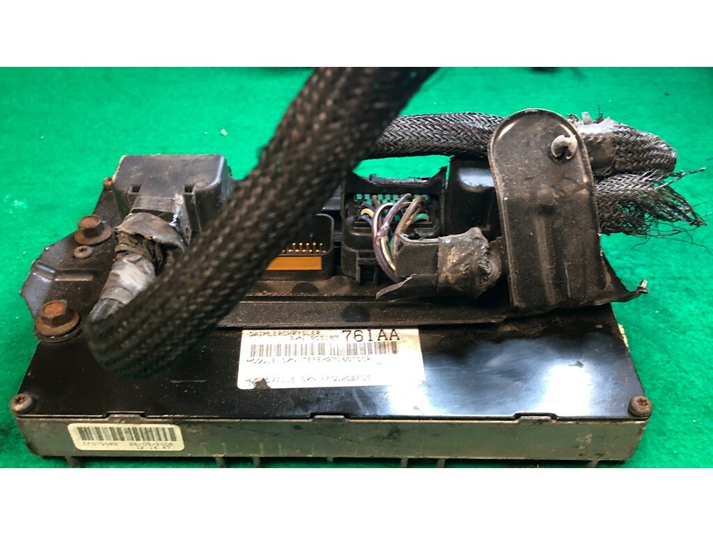 ECM PCM ECU Engine Computer Module 2007 Chrysler PT Cruiser | P05187761AA
