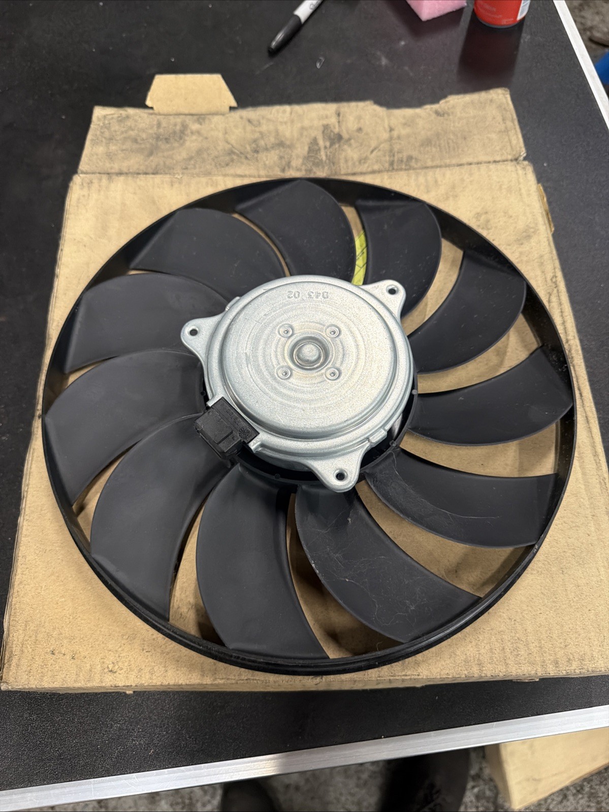 Saab 9-3 93 Fan Radiator Cooling Genuine Saab NOS BRAND NEW 12801550 2003-2012