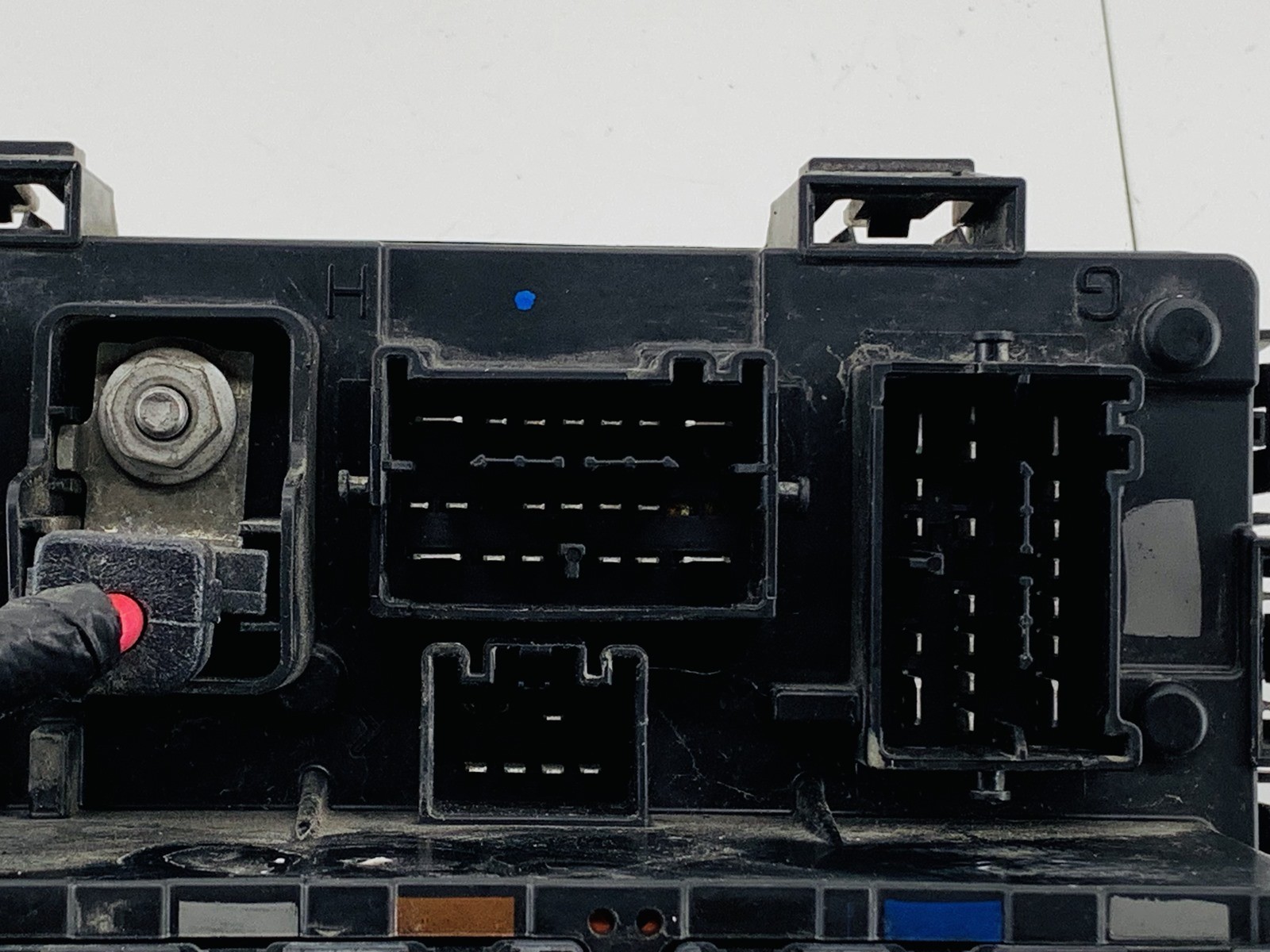 11-14 JEEP COMPASS 2.4L L4 GAS ENGINE MOTOR FUSE & RELAY BOX POWER MODULE OEM