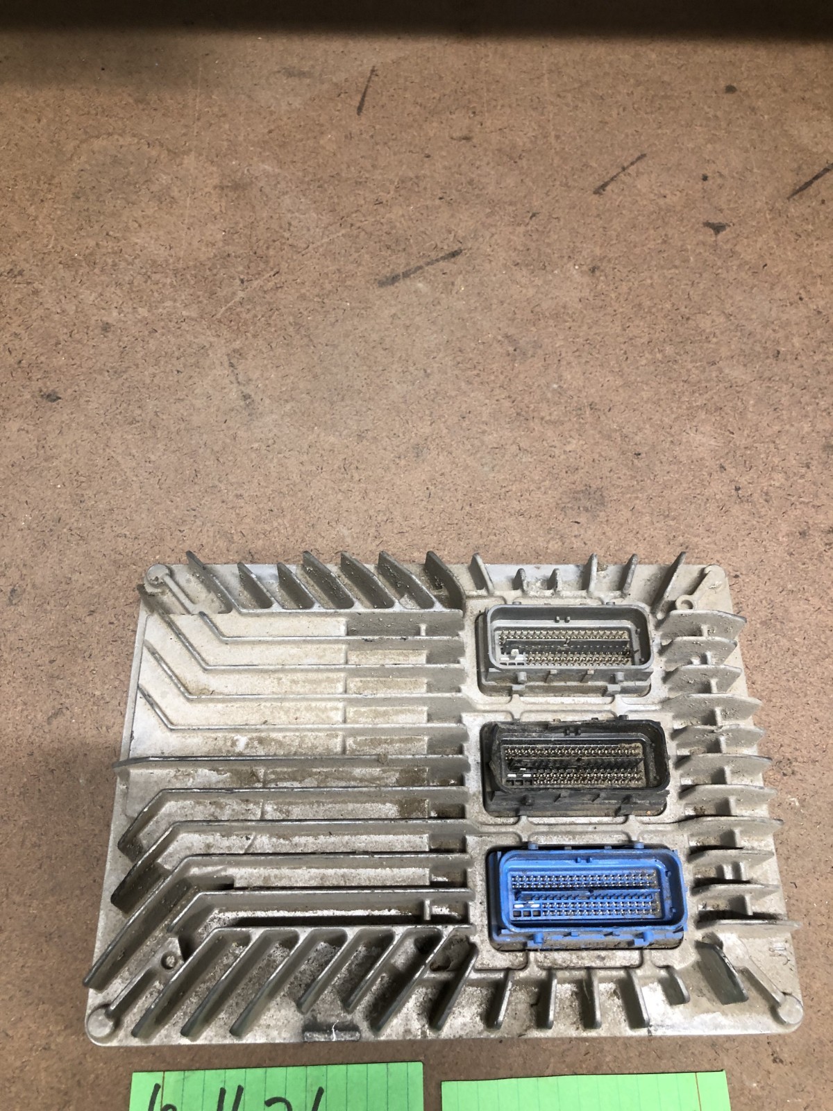 Read 12 GMC Acadia Traverse Engine Computer Control Module ECM 12648906 E39