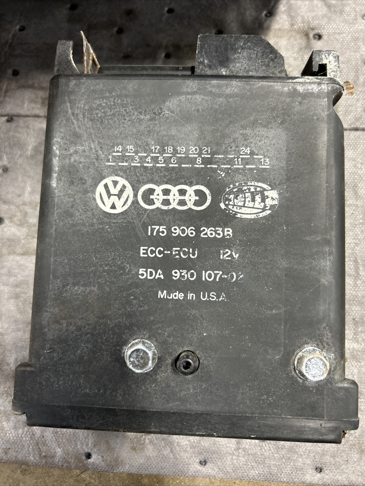84 VW RABBIT 1.6-L ECM #175 906 263B *See item description*