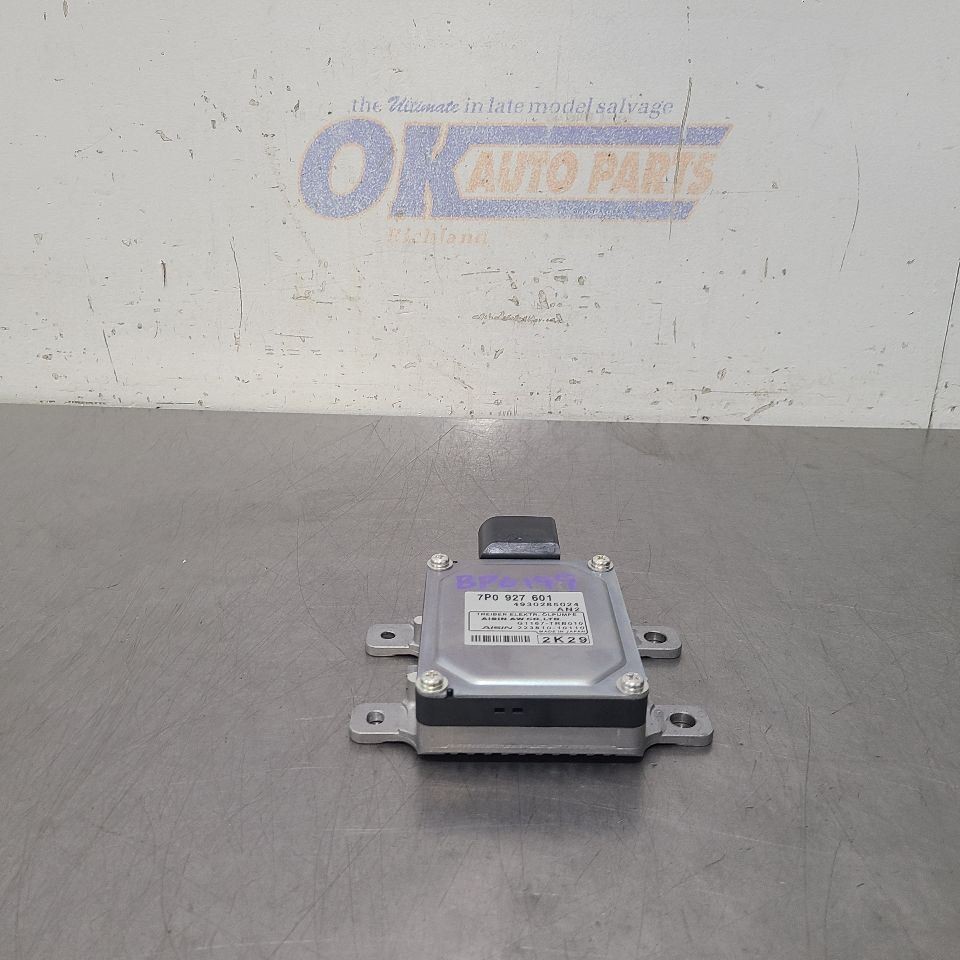 13 2013 PORSCHE CAYENNE GTS 4.8L ENGINE OIL PUMP CONTROL MODULE 7P0927601