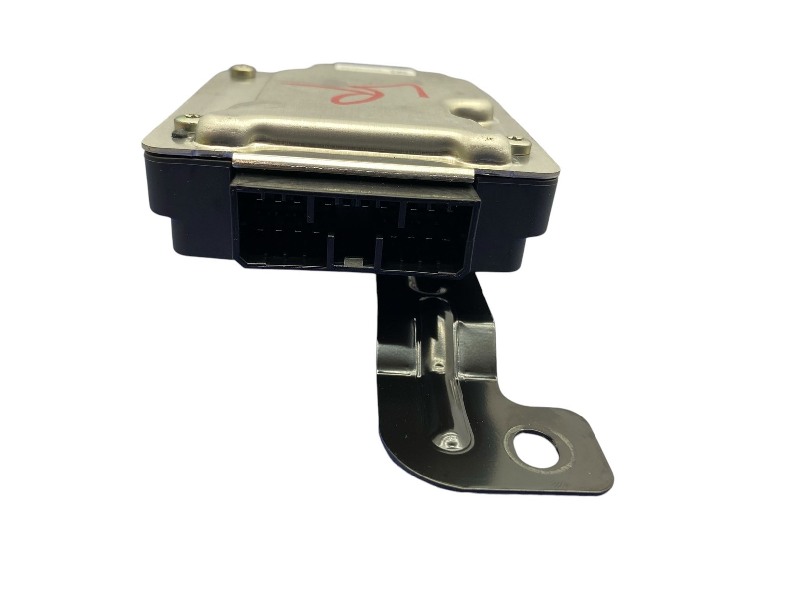 2023 HYUNDAI KONA OEM LEFT REAR TRANSFERCASE CONTROL MODULE W/ CARRIER