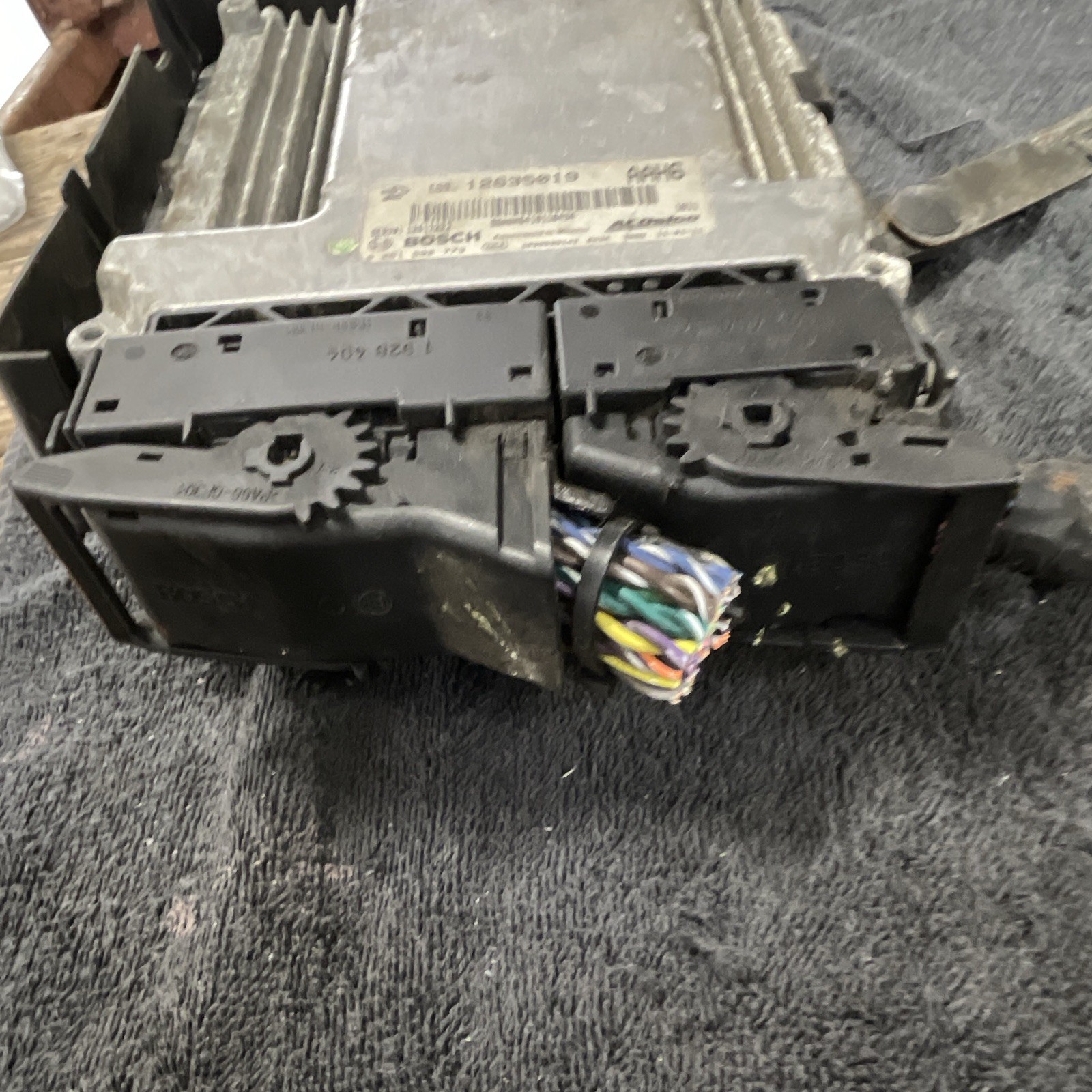 BOSCH ACDELCO GM 3.6l 08-09 Cadillac CTS EQUINOX ECU ECM USED