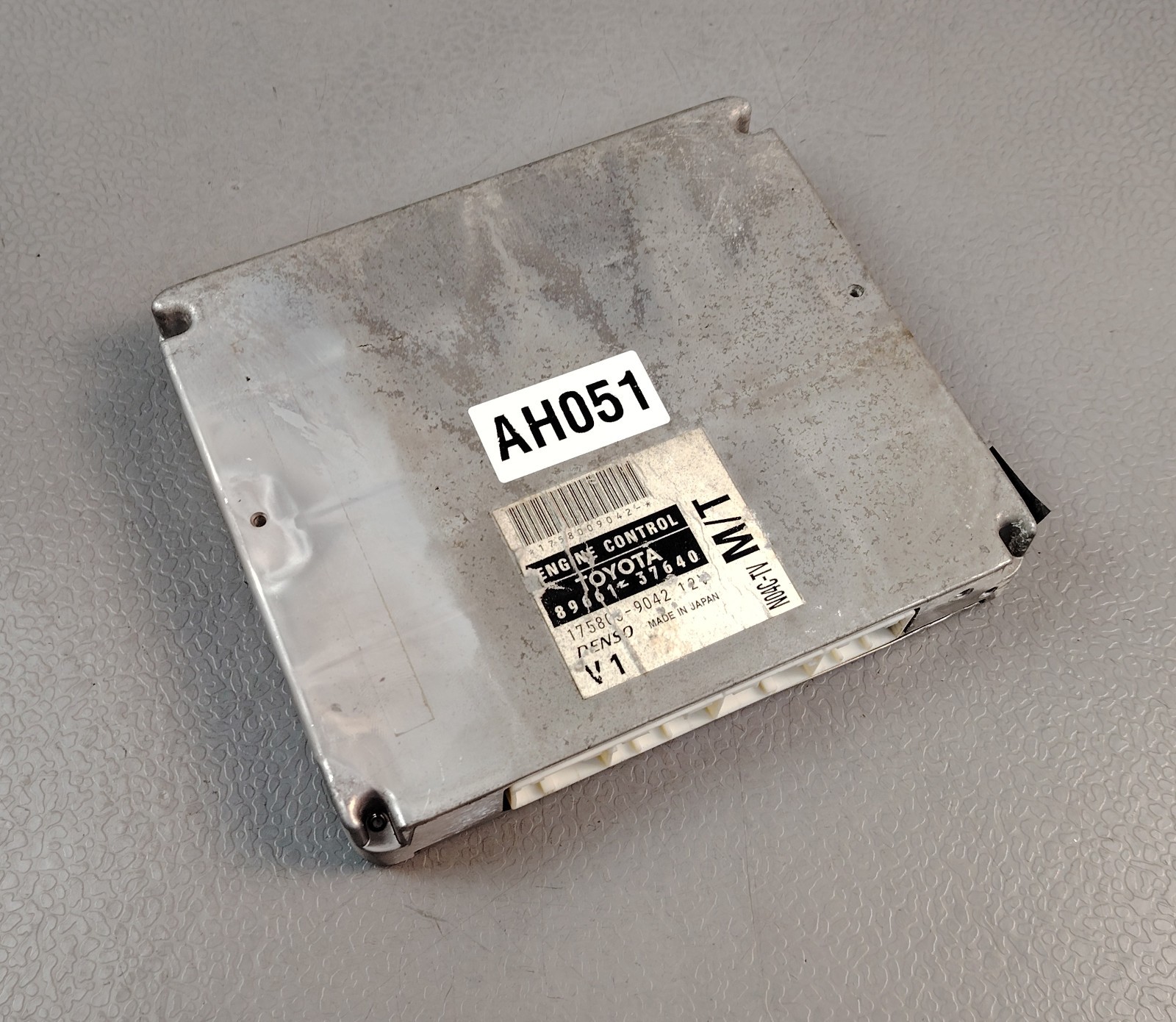 HINO DUTRO XZU417 DYNA N04C-TV MT ENGINE CONTROL MODULE ECM ECU ECD 89661 37640