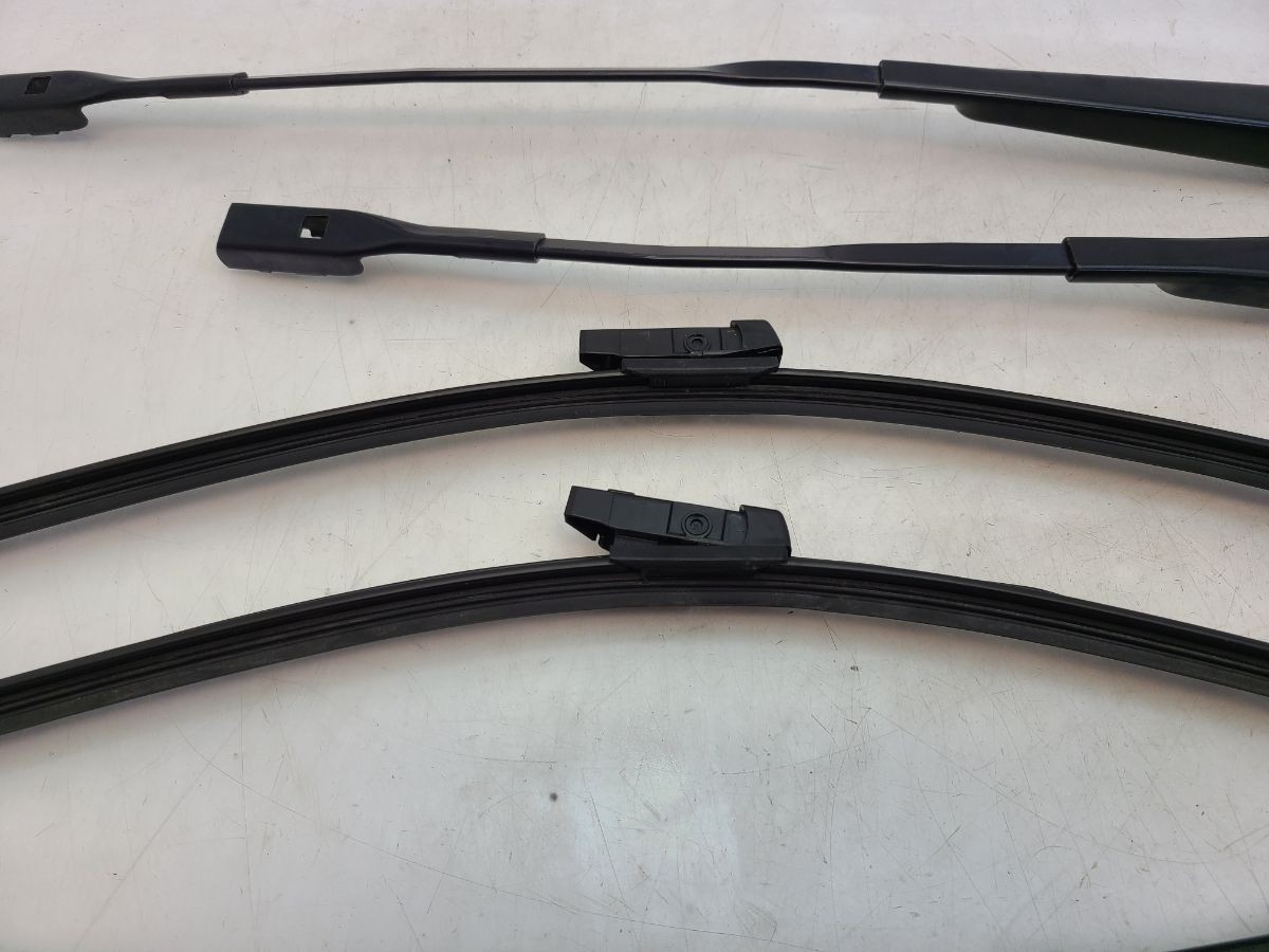 AUDI Q5 FY Wiper Arms Front and Rear
