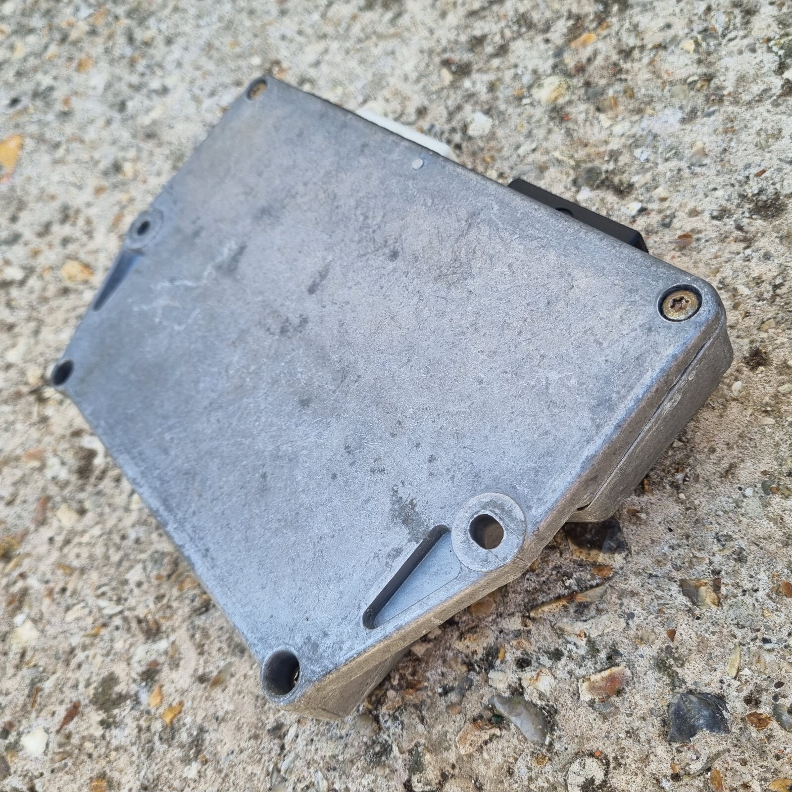 Citroen XM Ecu control module Valeo 73811502 9623191980 suspension