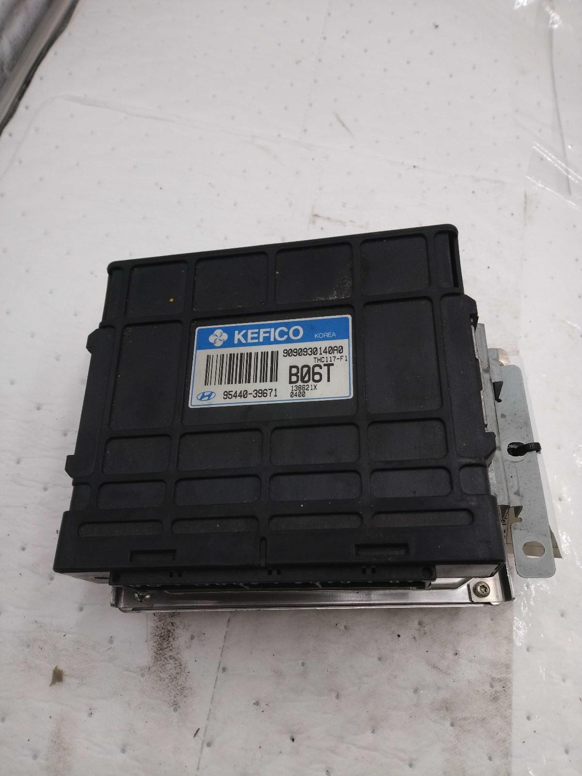 Used Engine Control Module (ECM) fits: 2004 Hyundai Santa fe Electronic Control