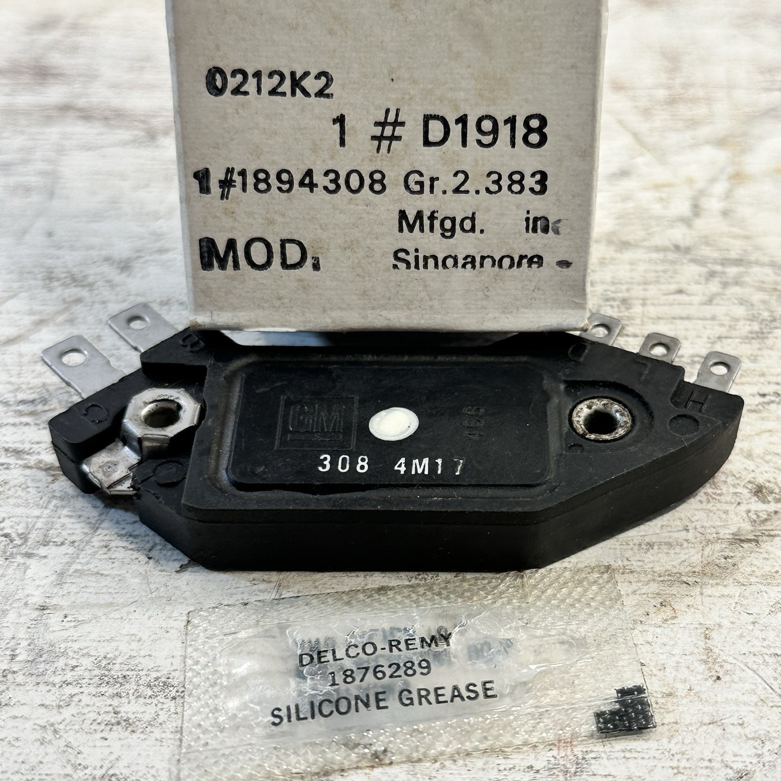 New 1894308 OEM 1978-1986 VARIOUS GM MODELS Ignition Control Module Cadillac