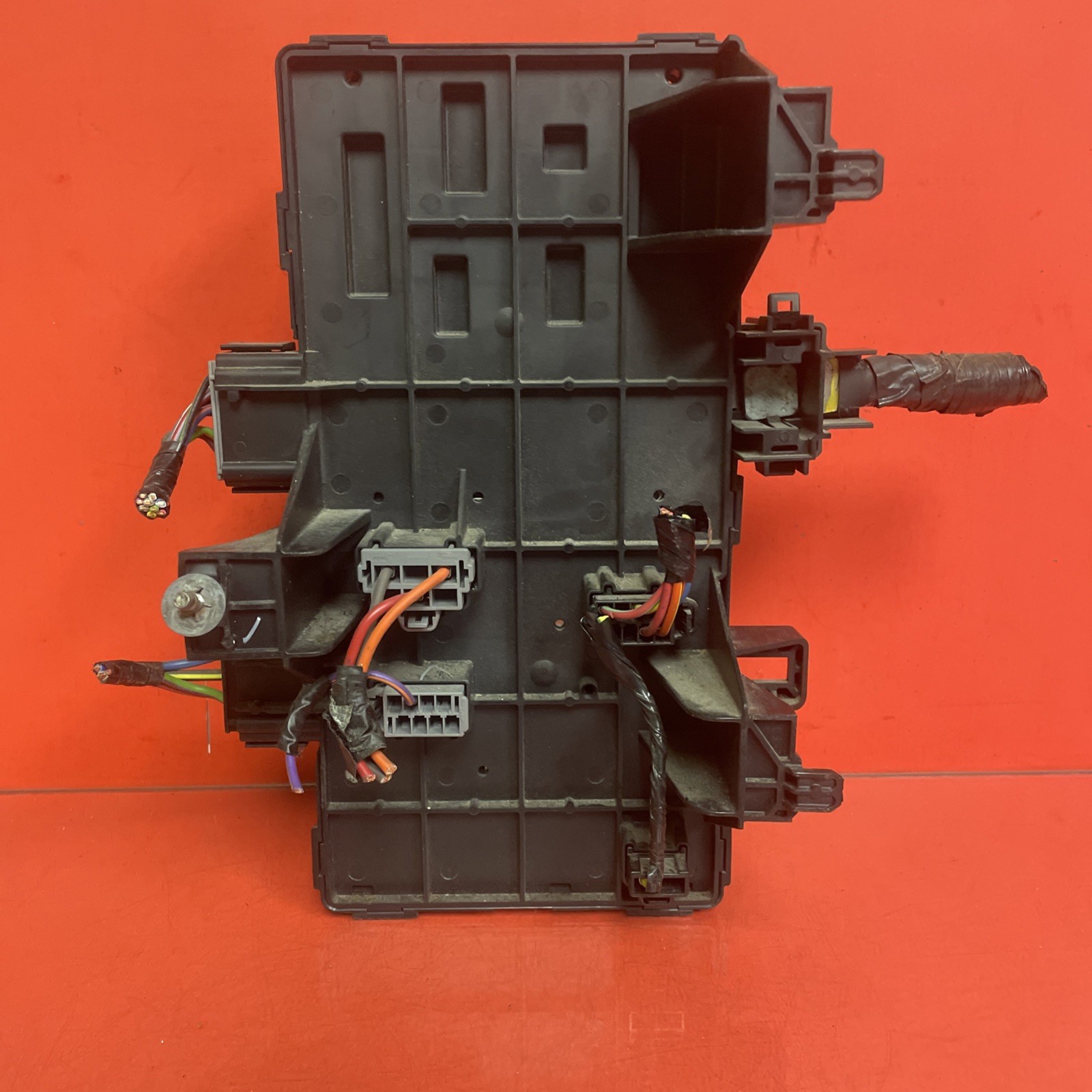 04-07 Ford F150 Fuse 4L3T-14A067-CG W/ Pigtails **No Lid** Warranty