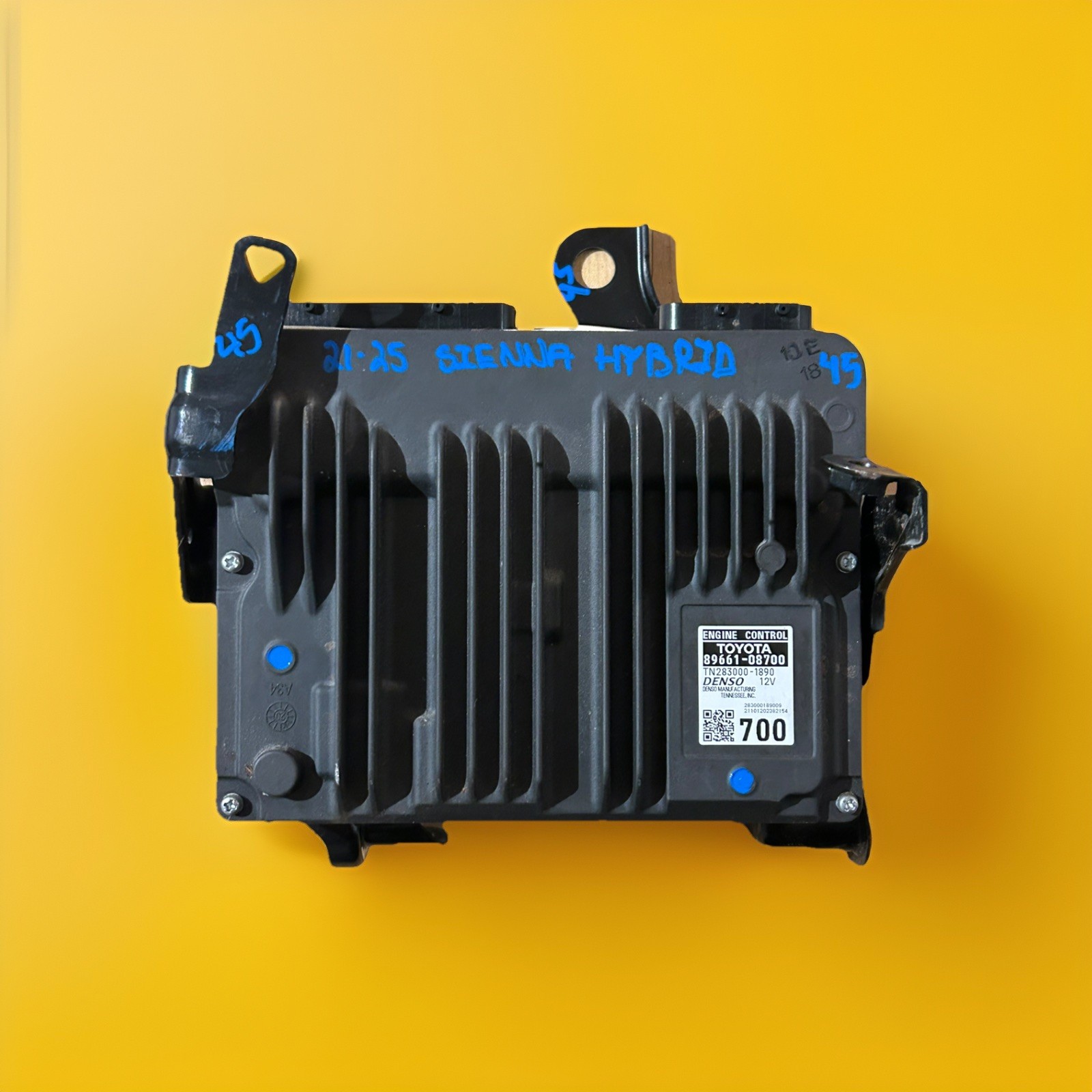 TOYOTA SIENNA XLE 22-23 OEM 2.5L L4 ECM ECU ENGINE COMPUTER CONTROL MODULE OEM