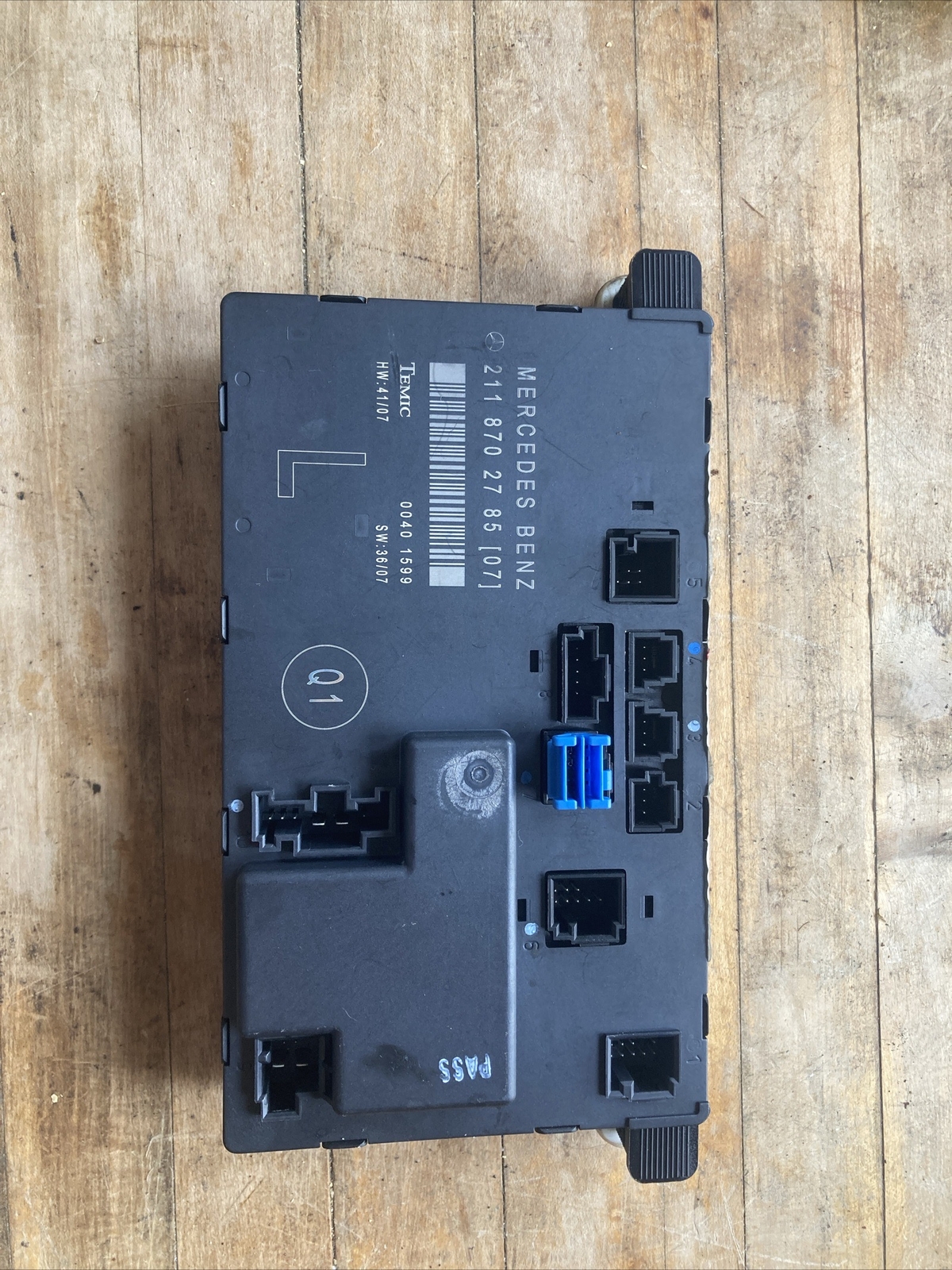 03-09 Mercedes W211 E350 E550 E63 AMG Front Left Side Door Control Module Unit