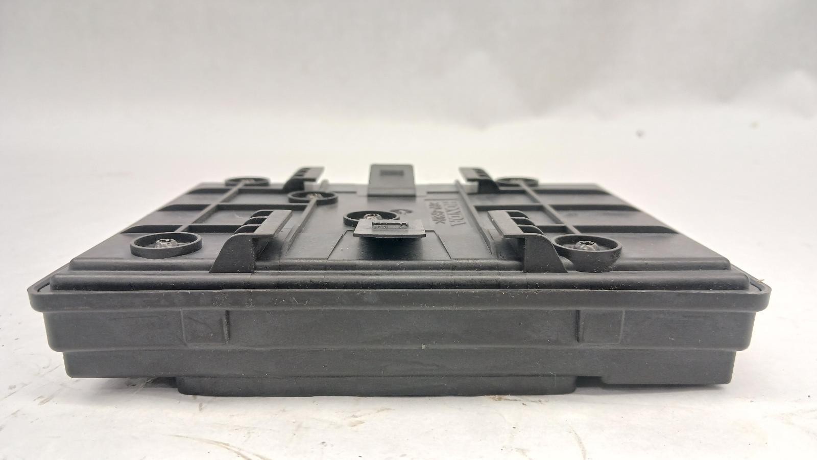 ’17-’20 HONDA CR-V LX Body Control module BCM OEM 1 Year Warranty!