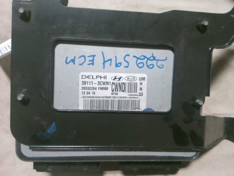 Engine ECM Electronic Control Module 3.3L Fits 16-17 SORENTO 99070