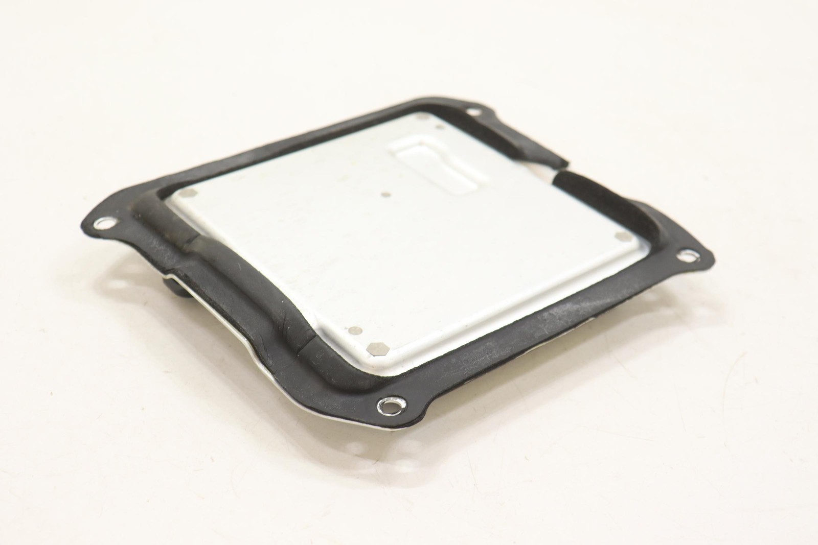 2016 – 2020 TESLA MODEL X FRONT LEFT DOOR CONTROL MODULE UNIT OEM 103722200E