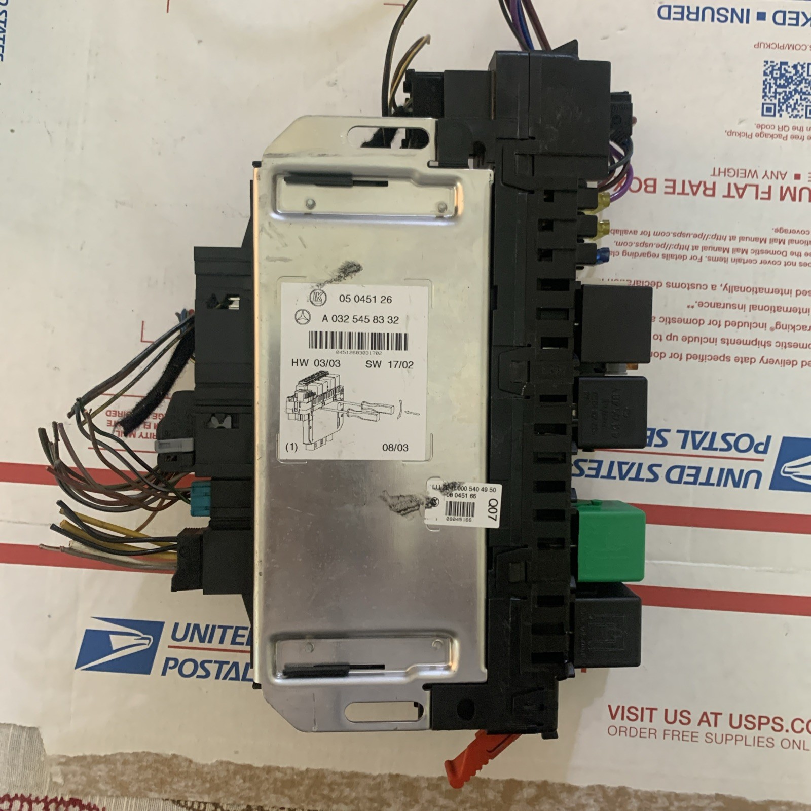 00-06 Mercedes S430 W220 S55 AMG Front Right SAM Relay Fuse Box OEM A0325458332