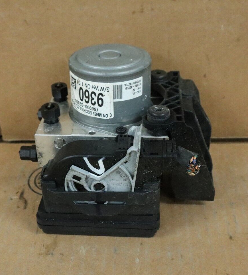 2020 2021 2022 Kia Telluride Anti Lock Brake Pump Control Module OEM 58900S9360