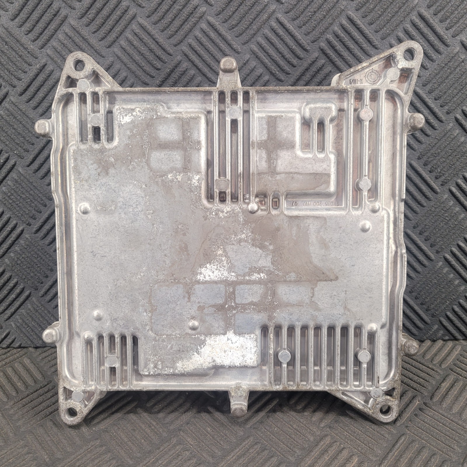 BMW F22 F30 F32 F10 F25 F26 2 3 4 5 X3 X4 X5 ENGINE ECU DME 8639594