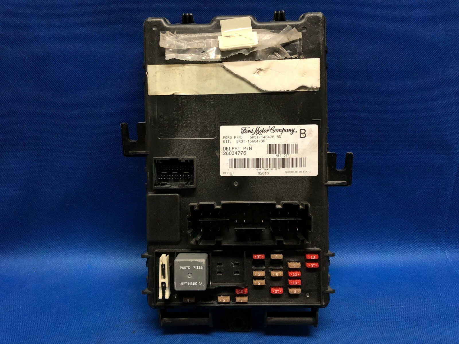 05 FORD MUSTANG FUSE BOX POWER BODY MODULE INTERIOR BCM FUSEBOX 5R3T-14B476-BD B