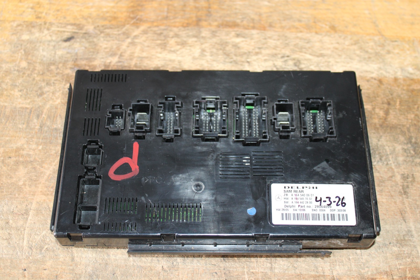 09-13 Mercedes W164 ML550 R500 GL450 Rear SAM Module Control Unit OEM (TESTED)