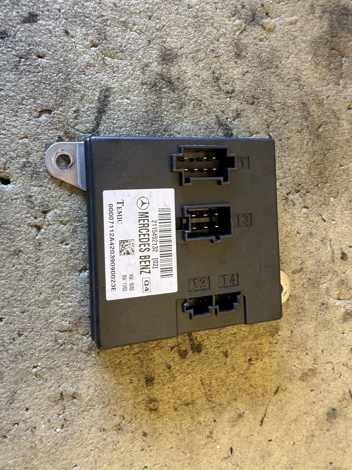 03-09 Mercedes W211 E320 BCM Body Control Module Unit 2115452132 Oem