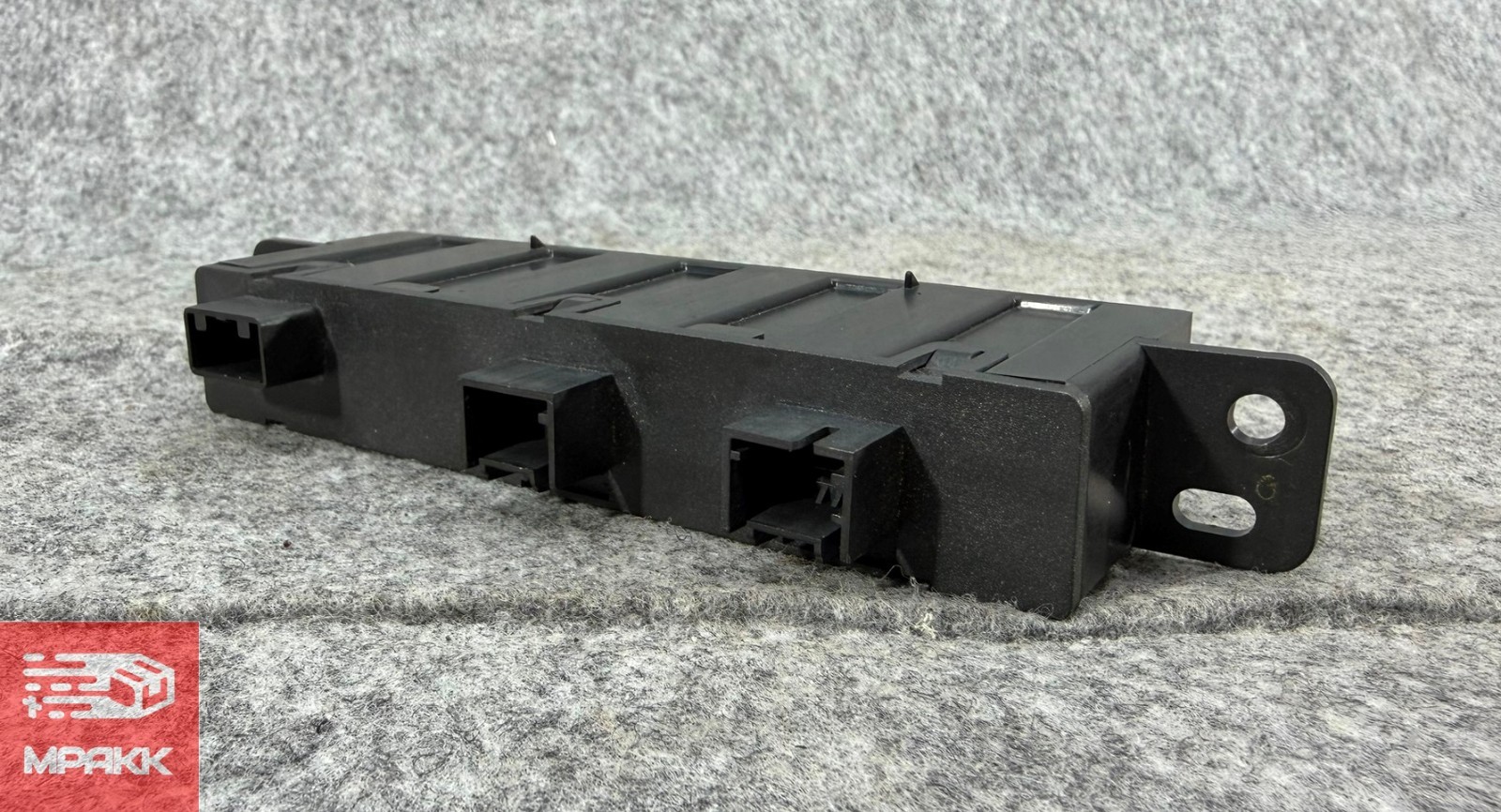 2017-2020 Chevrolet Suburban Tahoe HDMI Dual USB AUX Port Panel OEM 84252643
