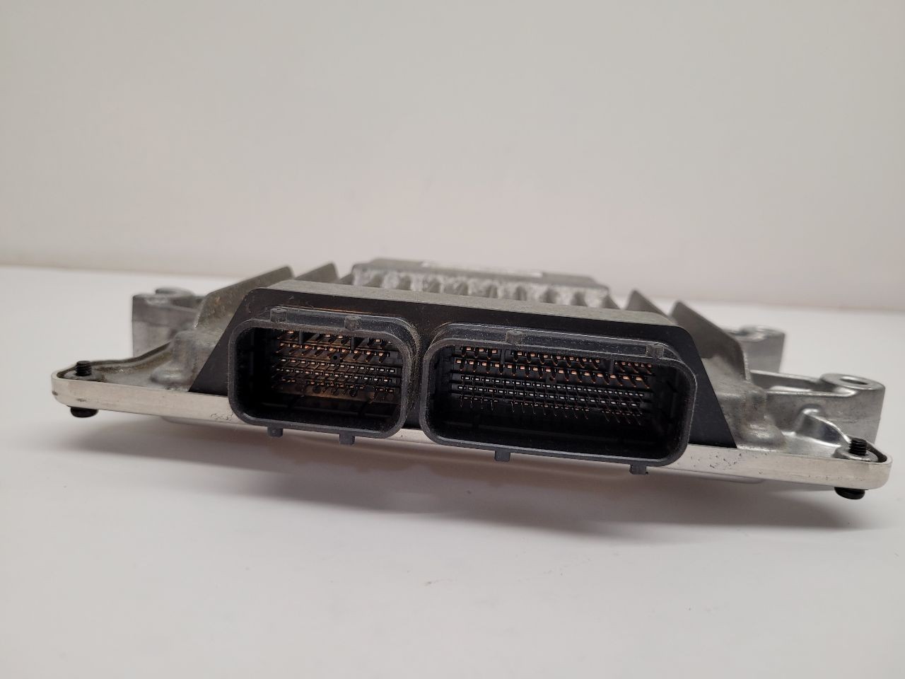 Used Engine Control Module (ECM) fits: 2019 Honda Cr-v Electronic Control Module