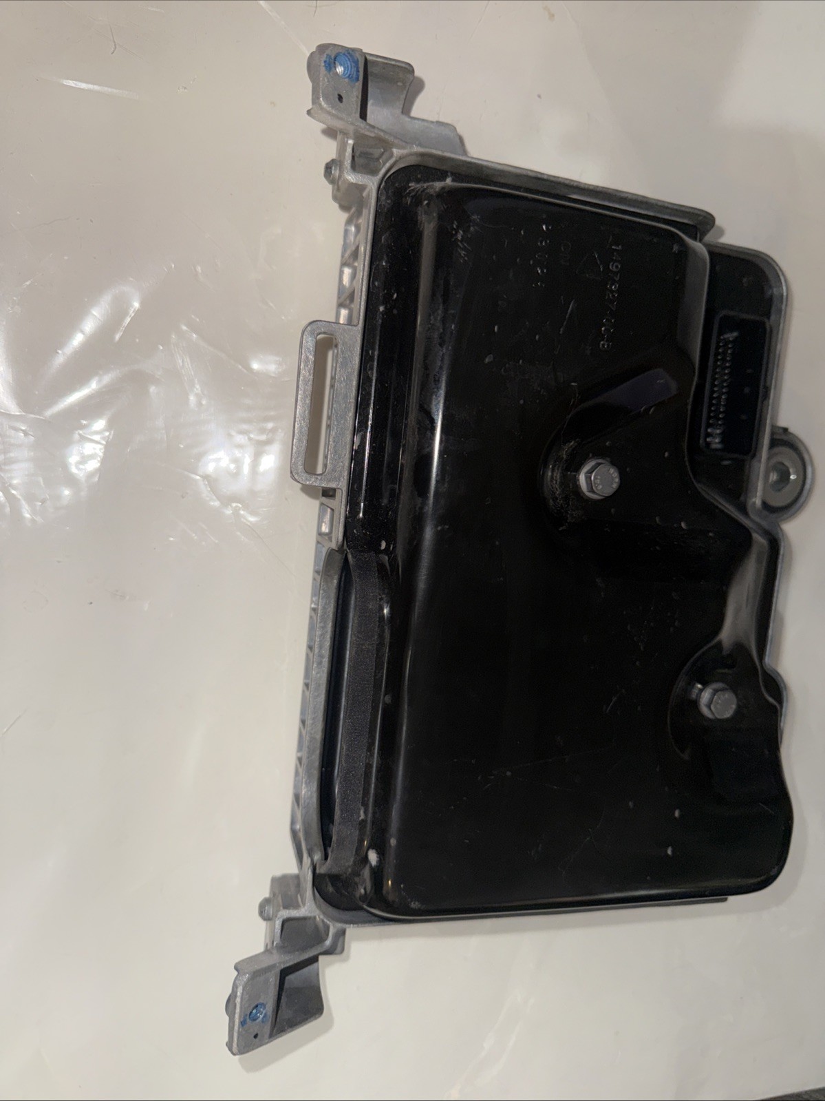2020 – 2024 TESLA MODEL Y AWD FRONT BODY CONTROL COMPUTER MODULE UNIT OEM