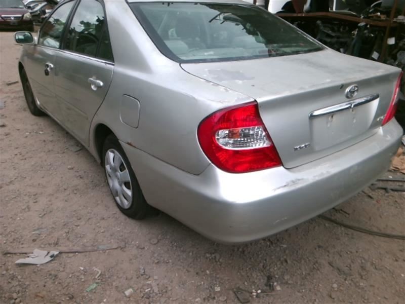 Engine ECM Electronic Control Module By Glove Box Manual Fits 03 CAMRY 821413
