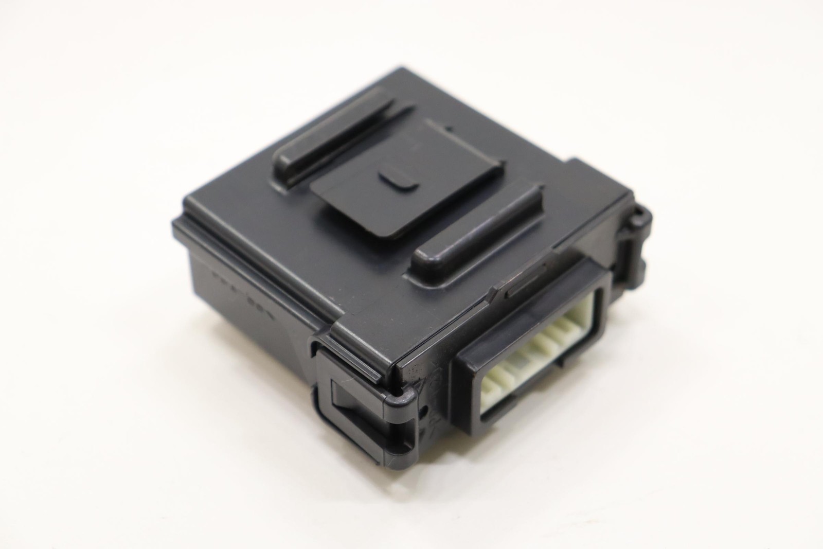 2022-2025 INFINITI QX55 IDM INTEGRATED DIAGNOSTIC CONTROL MODULE OEM 476A05NY0A