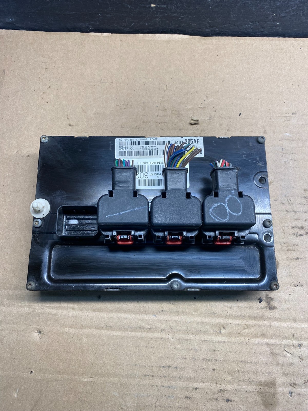 2008 Jeep Grand Cherokee Commander 3.7 Engine Computer ECU p05187305af AE2127 DW
