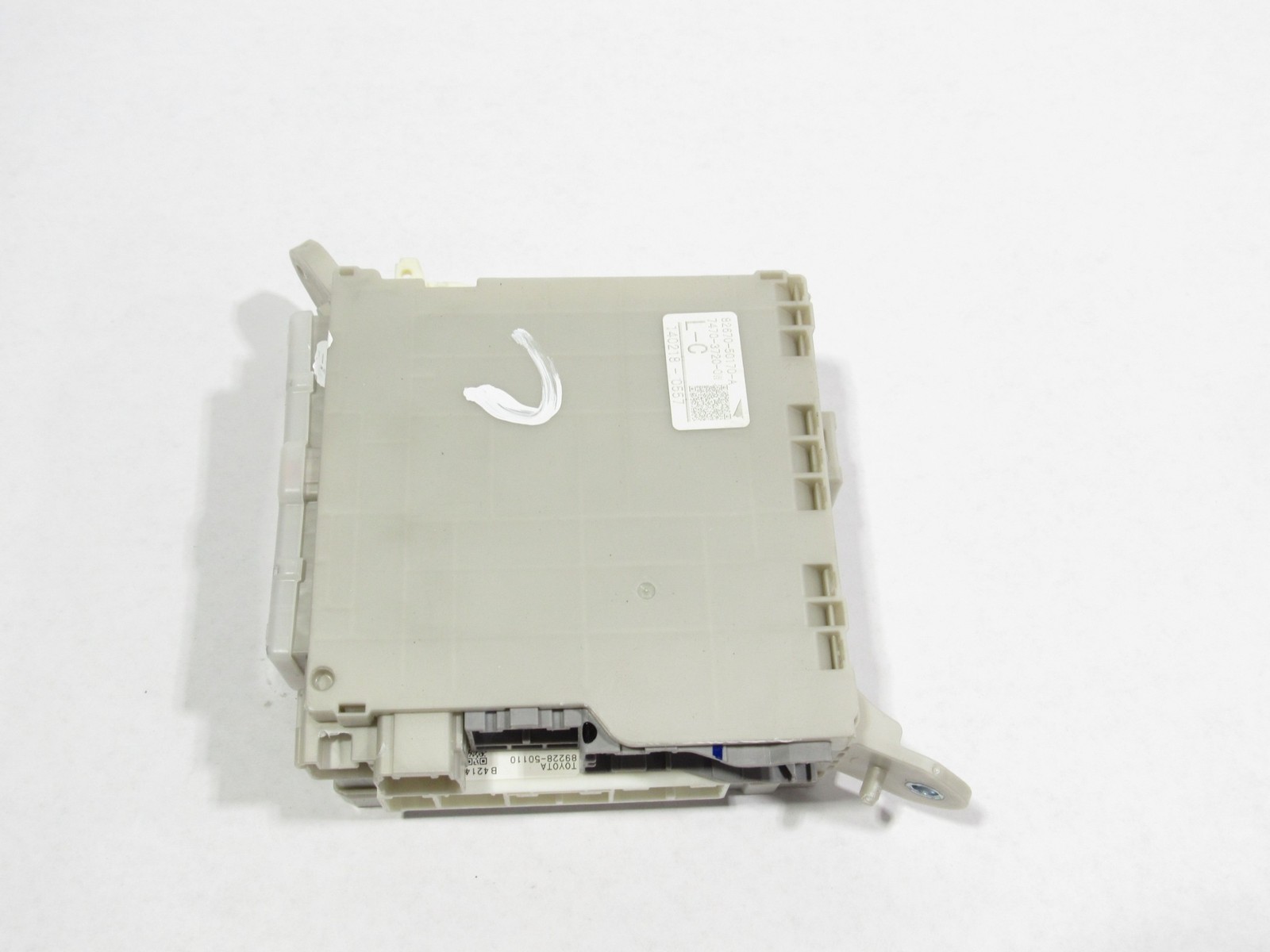 13-17 Lexus LS460 2014 Trunk Fuse Junction Box Computer Control Module Unit ;:O