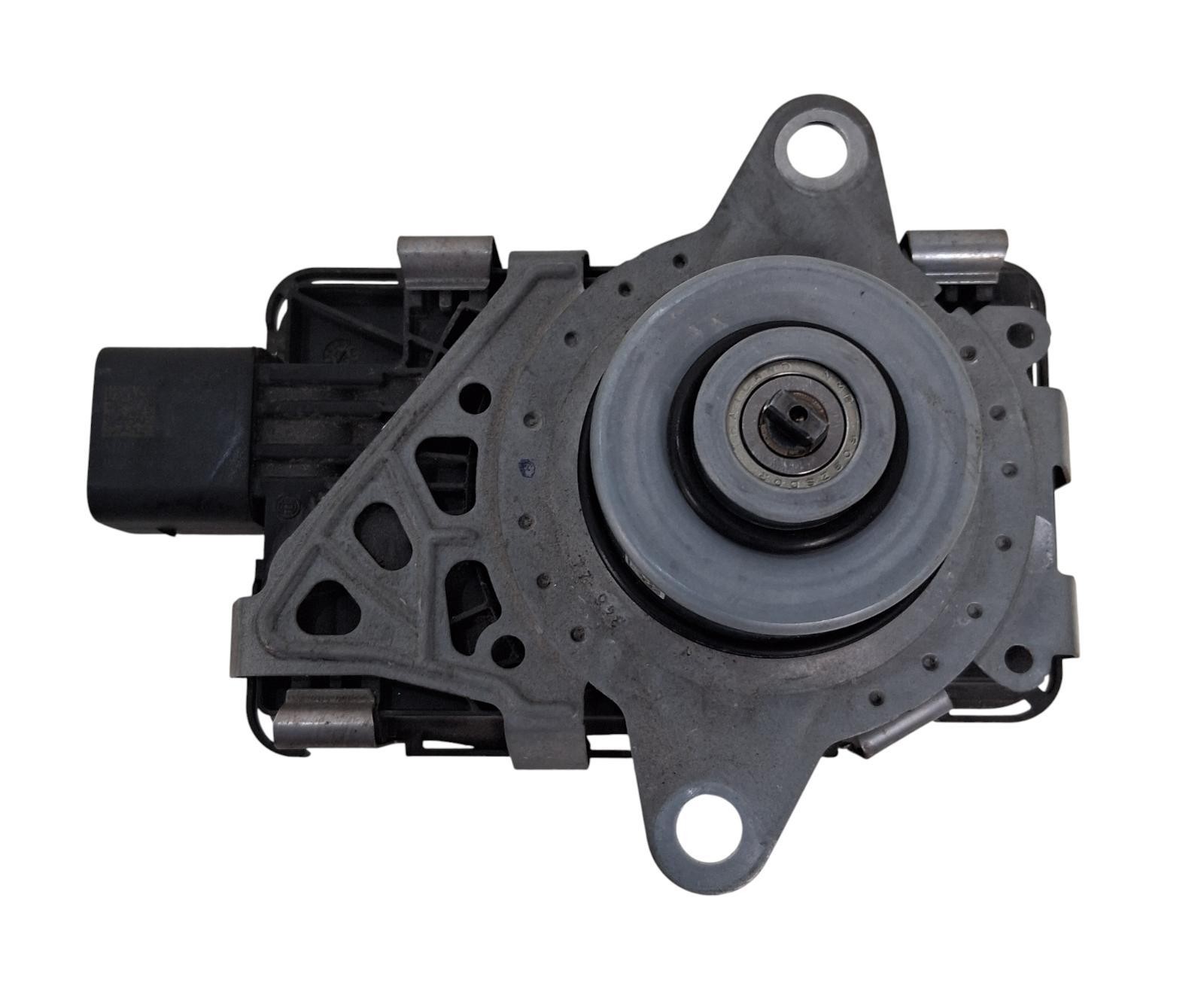 Mercedes GLA-Class Misc Electrical Part OEM A1779003306 Control Module 2023